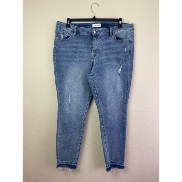 Lane Bryant Mid-Rise Distressed Skinny Jeans Size 18 (A3-2) - Picture 1 of 6